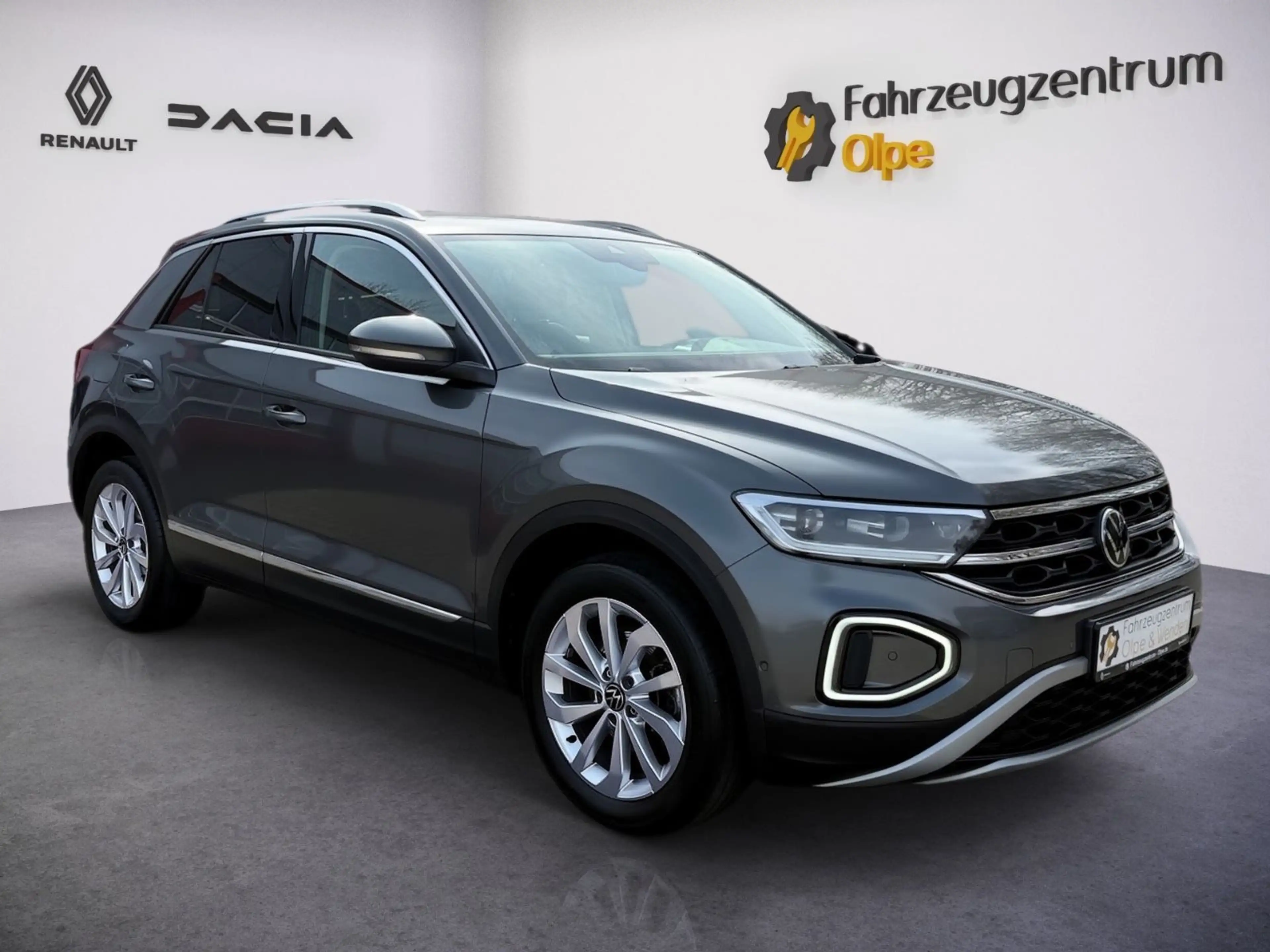 Volkswagen T-Roc Style 4Motion, ACC, AHK, mit WR — photo 3