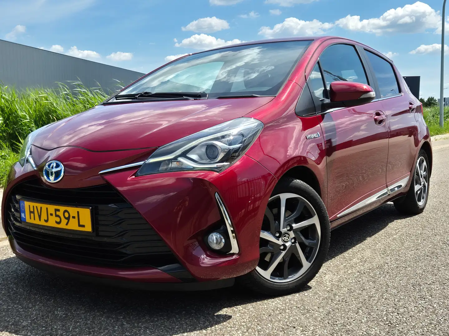 Toyota Yaris Yaris 1.5 Hyb. SkyBlue Rood - 1
