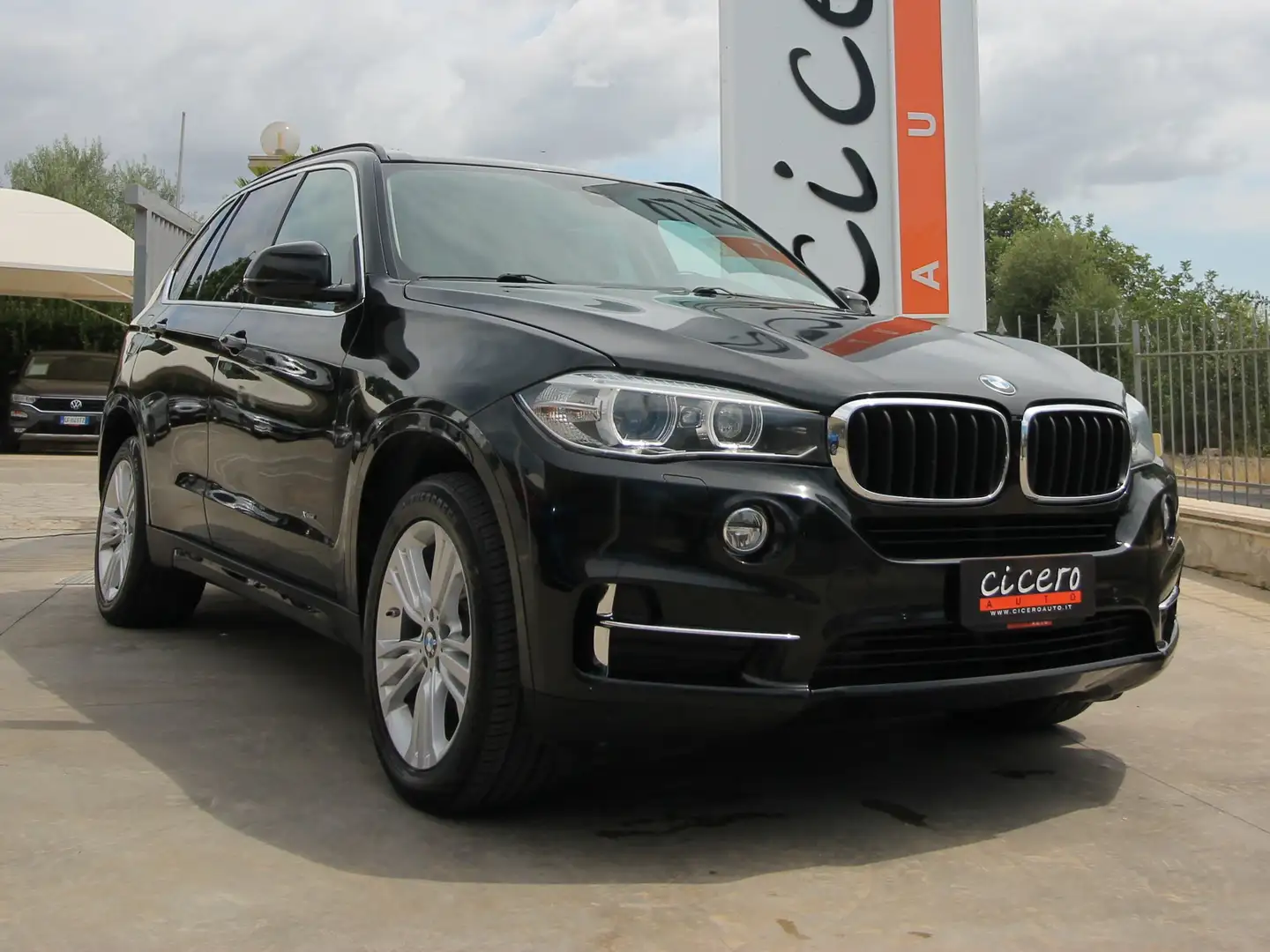 BMW X5 xdrive25d Luxury 231cv auto Noir - 1
