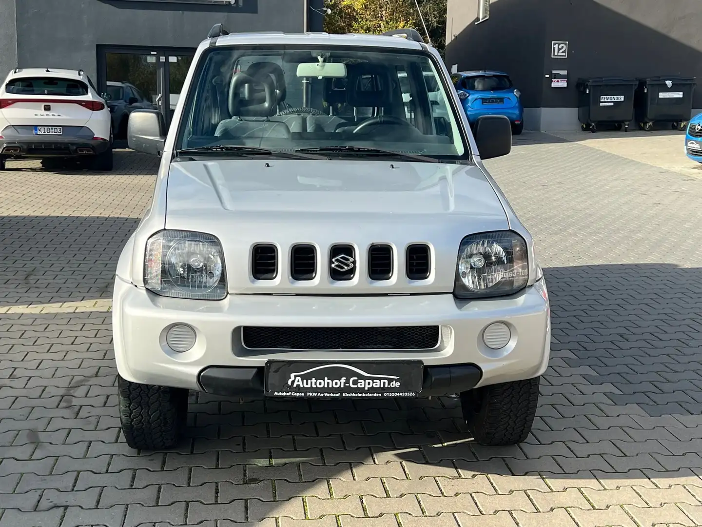 Suzuki Jimny Jimny Club Lim/Klima/4x4/4Sitzer/1.Ha/ZV/TUV NEU Silber - 2