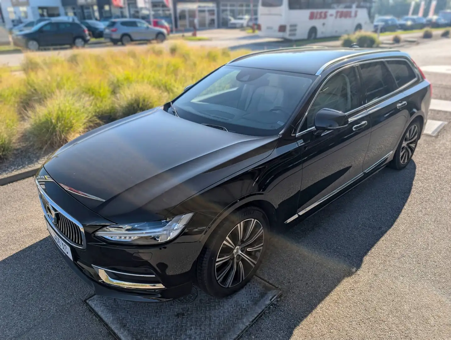 Volvo V90 V90 D4 Inscription Geartronic Inscription Schwarz - 1