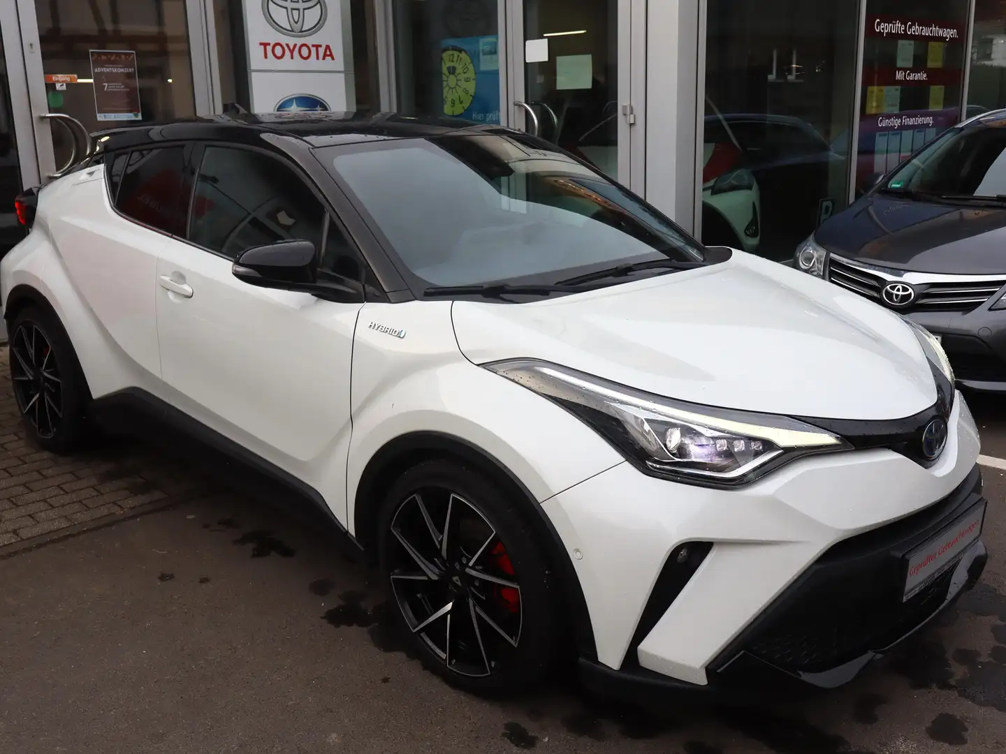 Toyota C-HR Hybrid Style Selection Weiß - 2