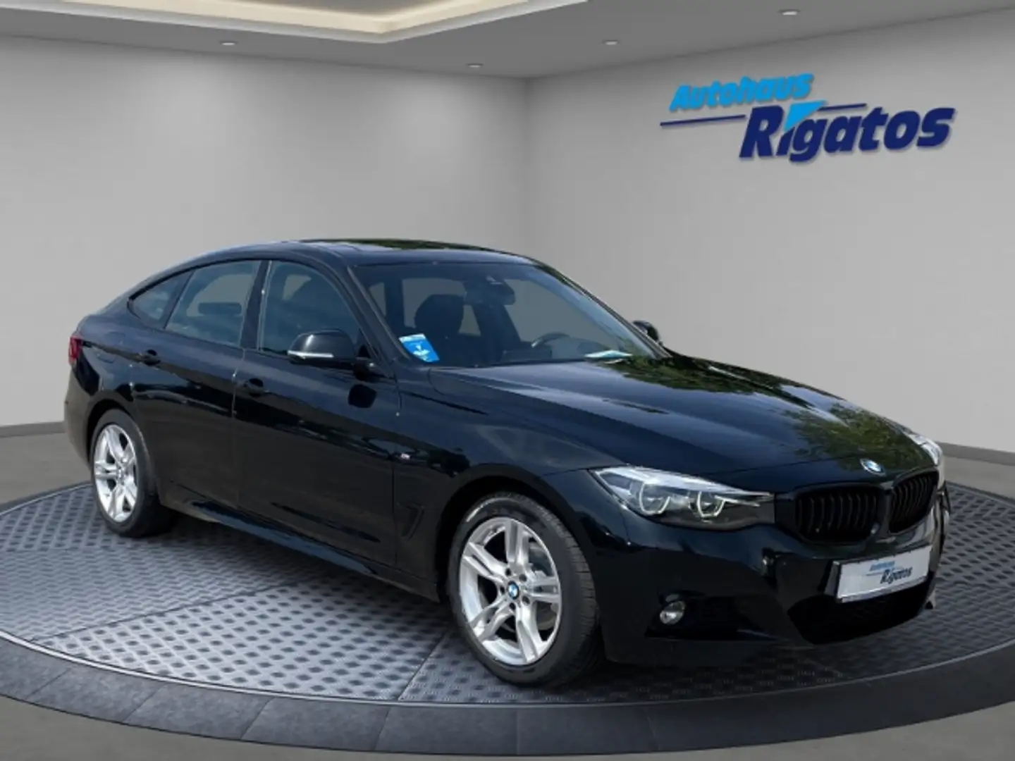 BMW 320 Gran Turismo i xDrive M Sport Autom. AHK, Navi, Le Zwart - 1