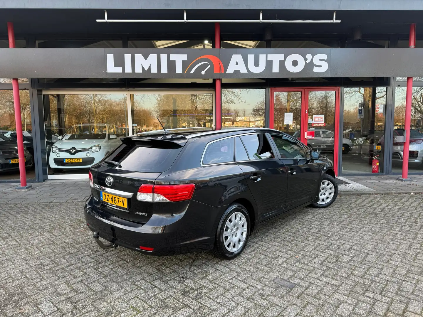 Toyota Avensis Wagon 1.8 VVTi Business Climate/Cruise/Camera/Navi Noir - 2