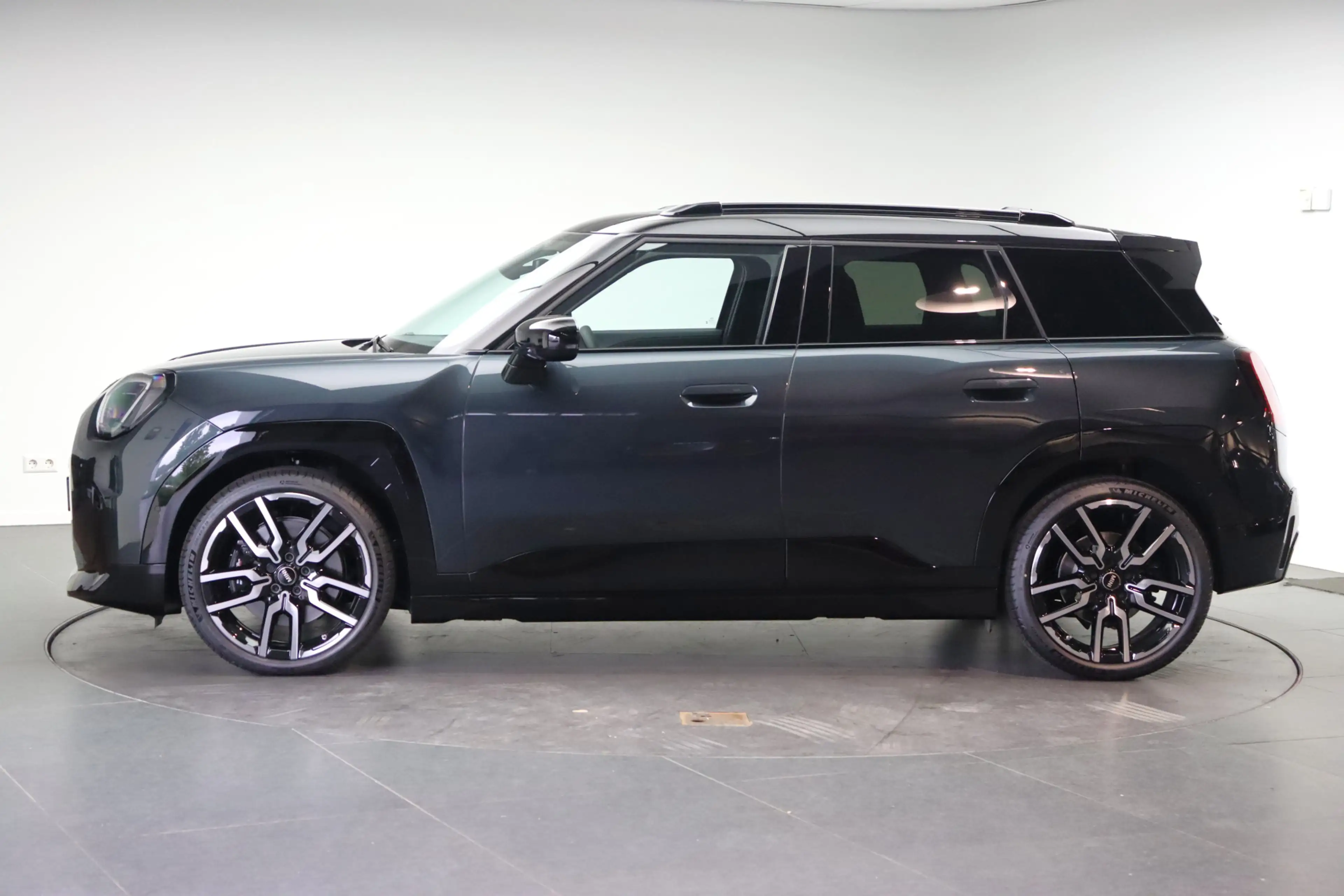 MINI Aceman SE / John Cooper Works / Pakket M / 19" JCW Lap Sp — photo 2