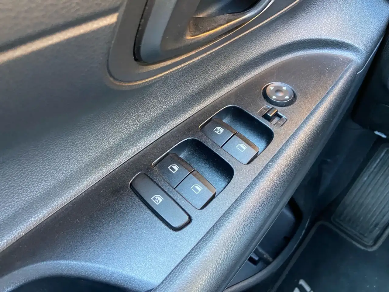 Hyundai i20 1.2 GPL 82cv ConnectLine 27