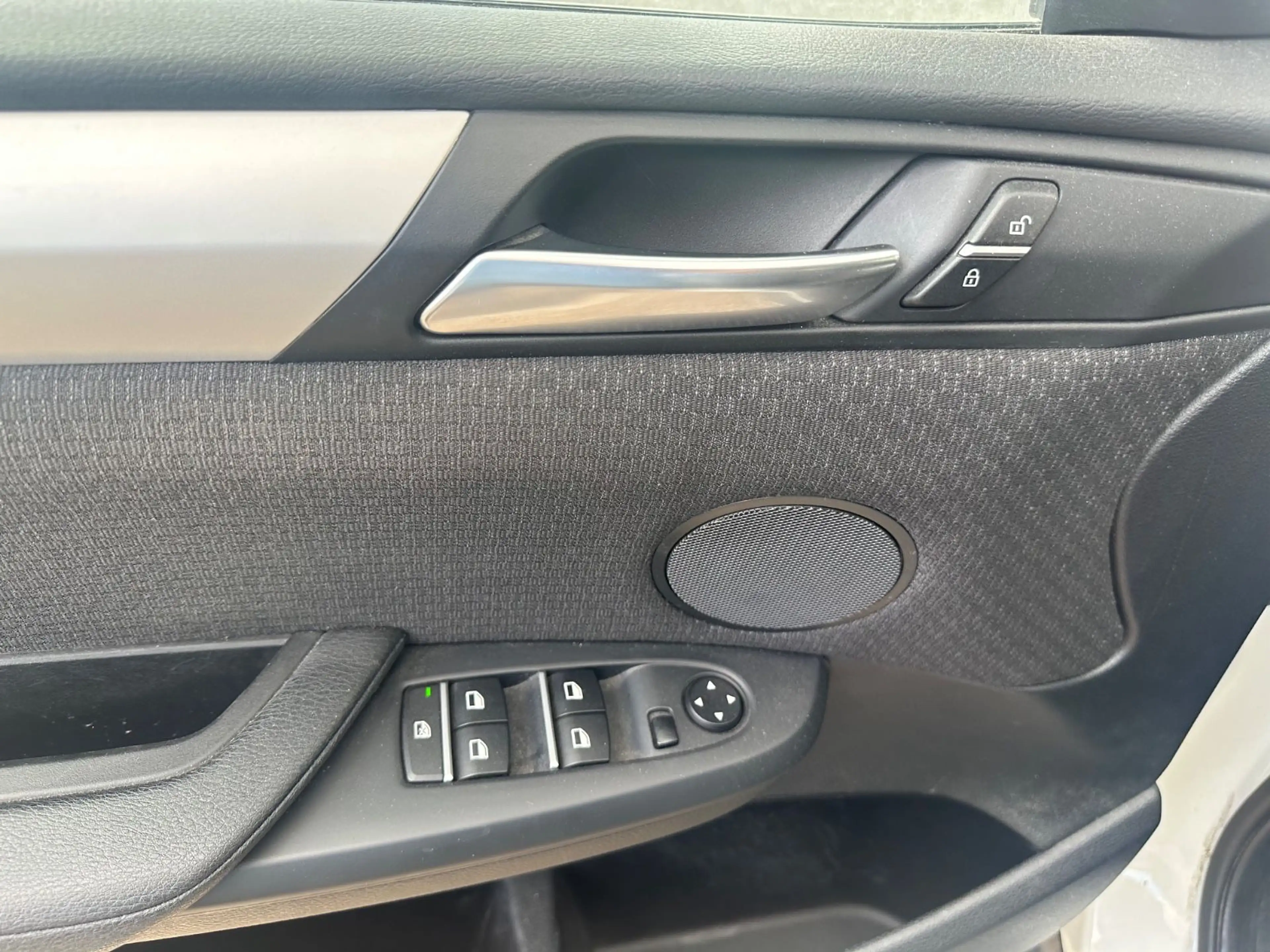 BMW X3 xDrive 20d Automatik PDC AHK 1 Hand — photo 14