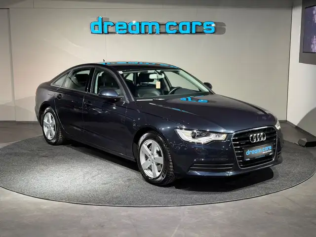 Audi A6 view 11