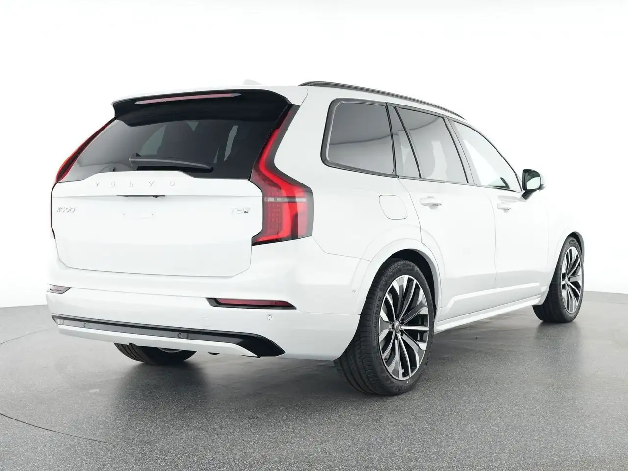 Volvo XC90 T8 Ultra Dark Recharge Plug-In Hybrid AWD 2