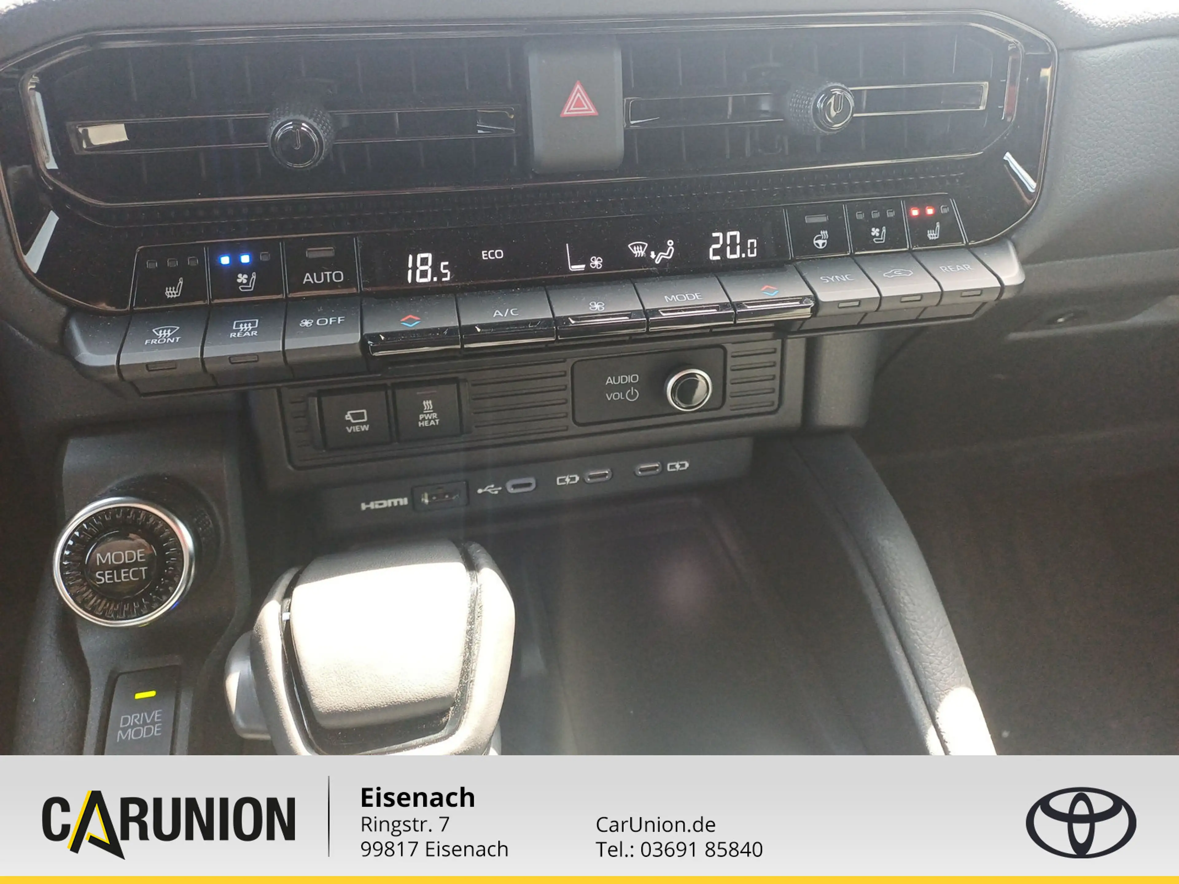 Toyota Land Cruiser Cruiser 2.8 D4-D Executive 4x4 EURO 6d) — photo 12