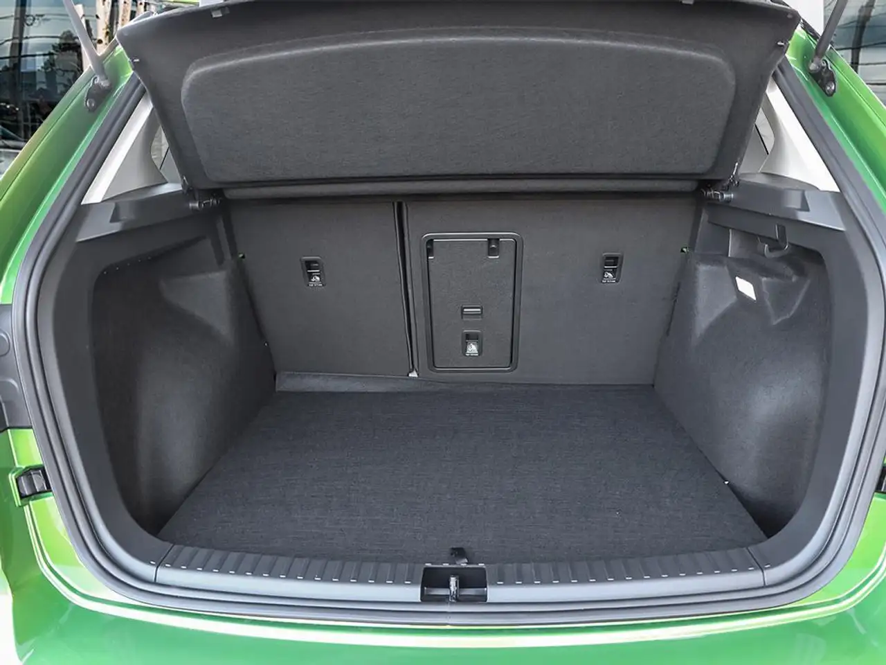 Volkswagen Taos снимка Volkswagen Taos