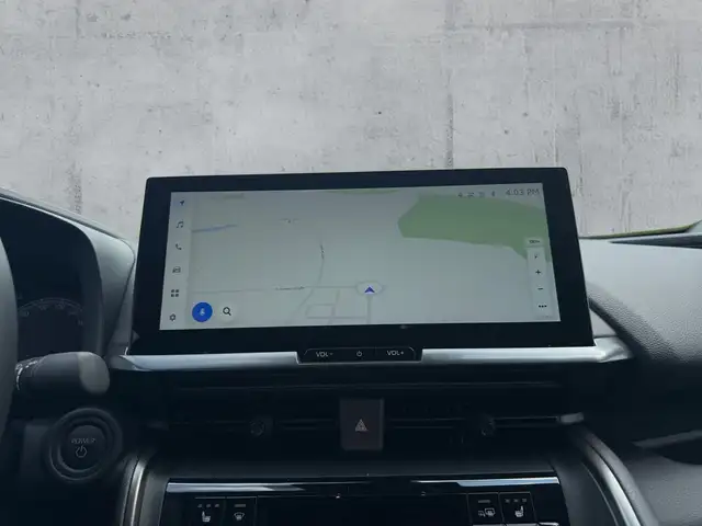Toyota C-HR view 11