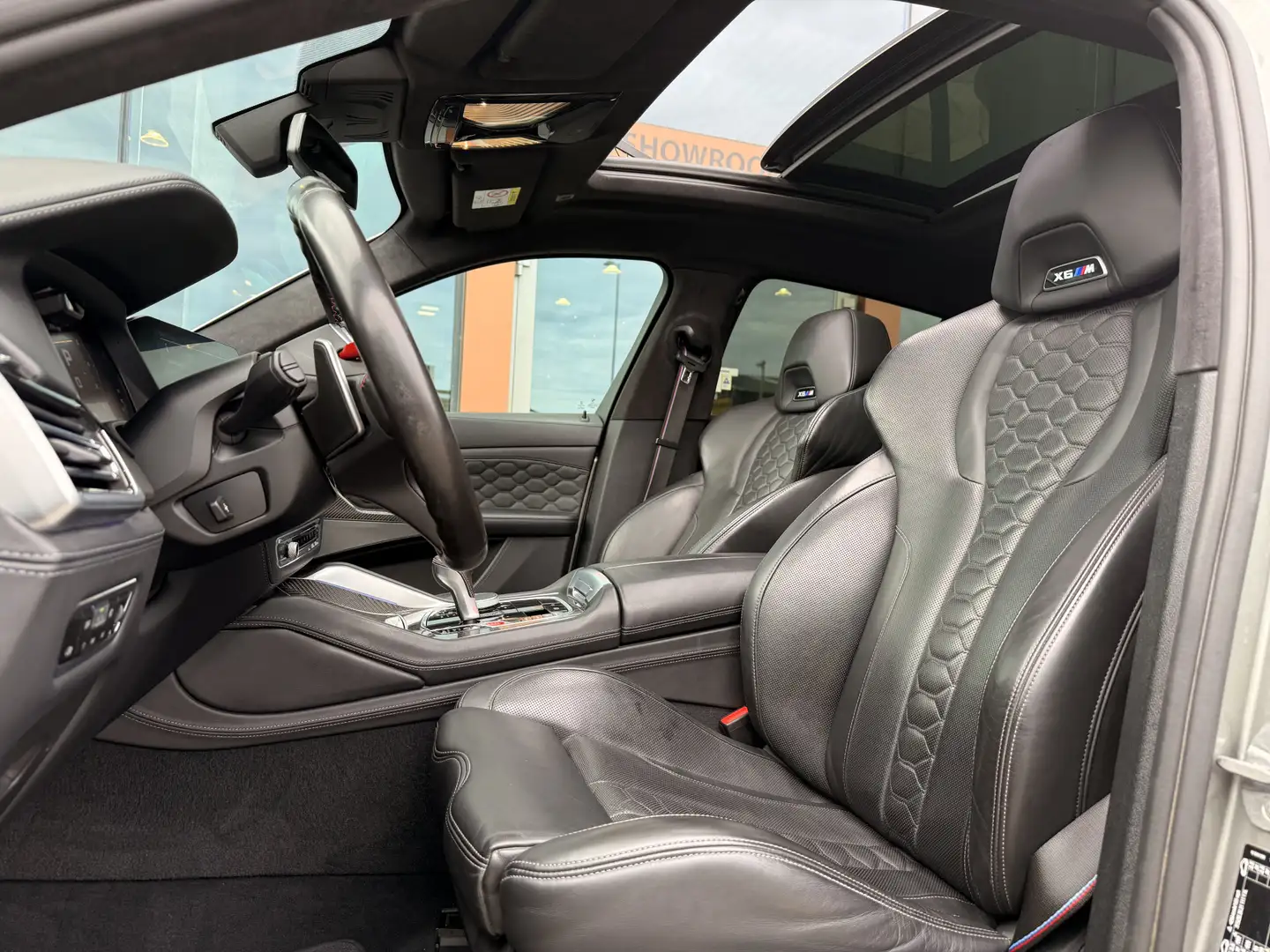 BMW X6 M Competition | BTW | Pano | Softclose | 360 Camera Grijs - 2