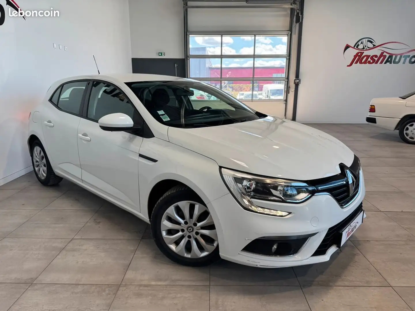 Renault Megane IV 1.5 DCi 90cv-2017 Blanc - 2