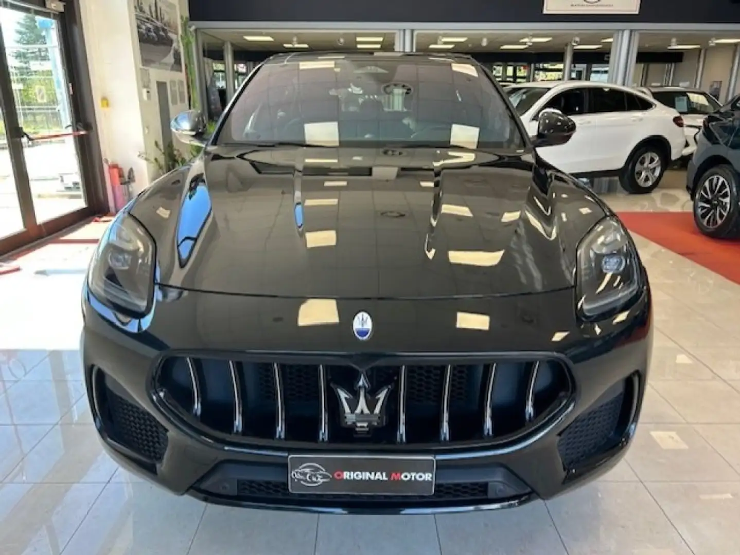 Maserati Grecale MHEV 250 CV AWD GT Zwart - 1