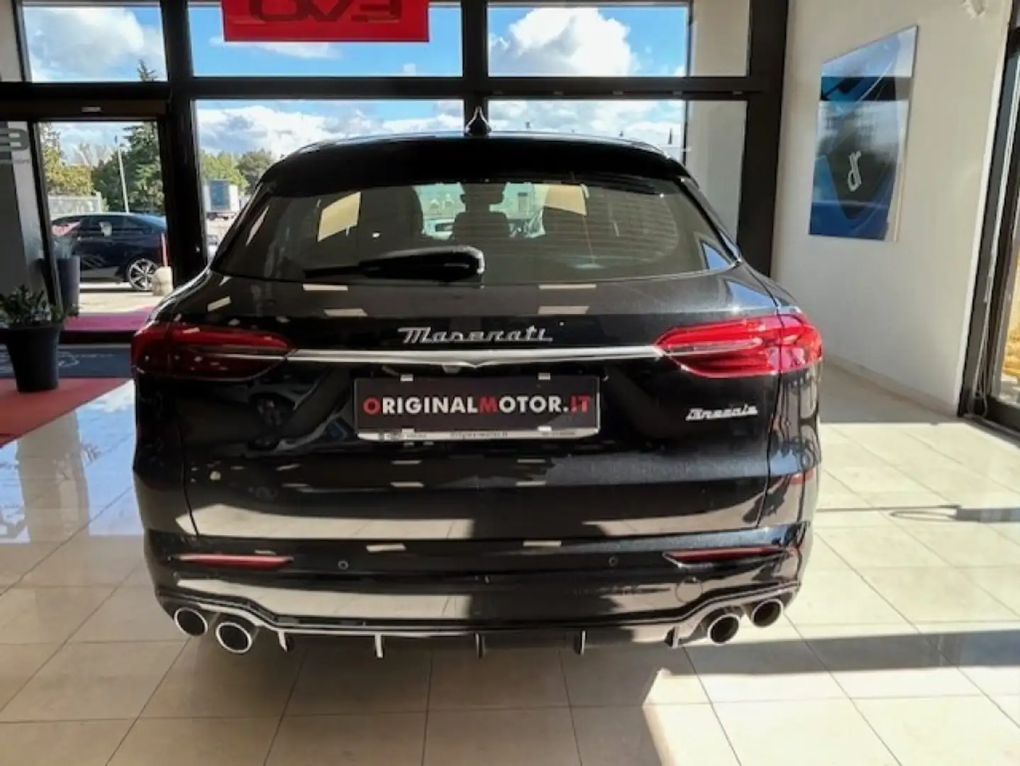 Maserati Grecale MHEV 250 CV AWD GT Zwart - 2