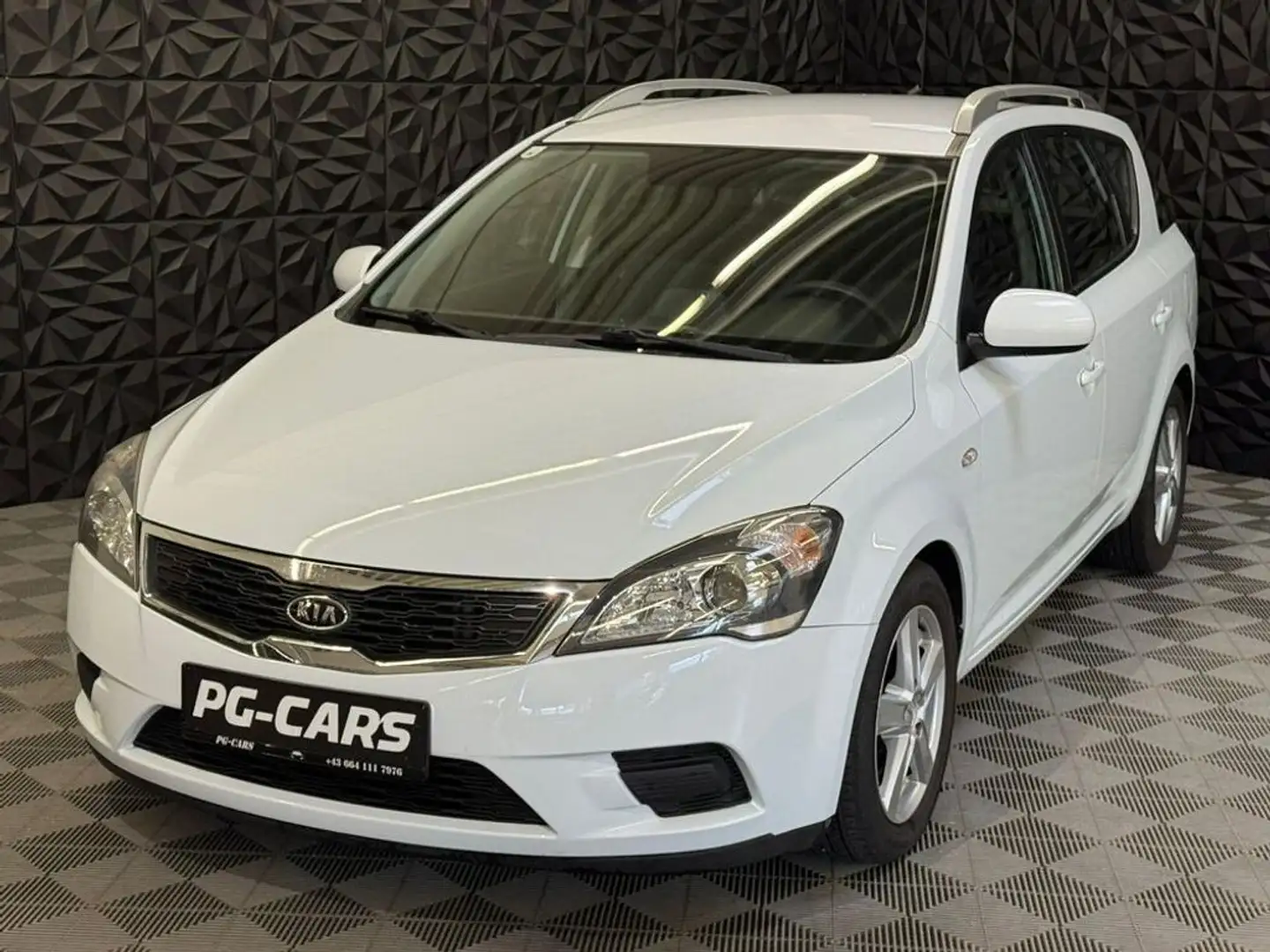 Kia Ceed SW / cee'd SW 1.6 CRDi Cool Surf & Drive DPF ISG *Jänner Weiß - 1