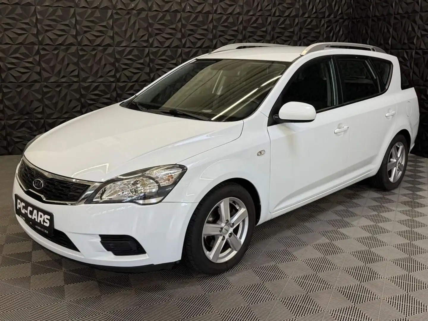 Kia Ceed SW / cee'd SW 1.6 CRDi Cool Surf & Drive DPF ISG *Jänner Weiß - 2