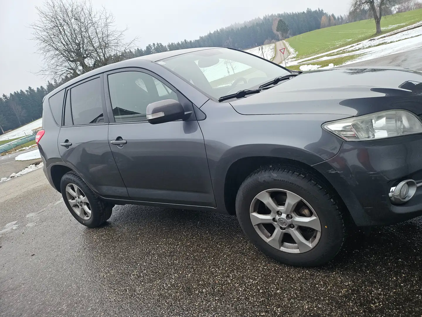 Toyota RAV 4 RAV4 2,0 VVT-i 4WD Aut. Grau - 2