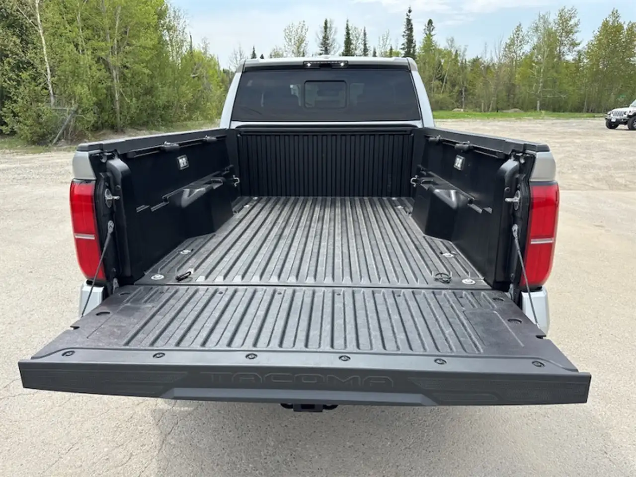 Toyota Tacoma снимка Toyota Tacoma