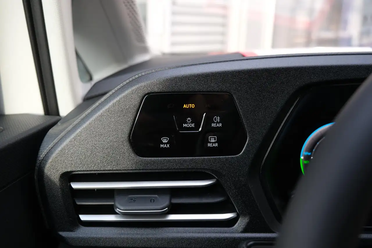 Volkswagen Caddy 1.5 TSI DSG Edition LED AHK PDC v+h App-Connect... 14
