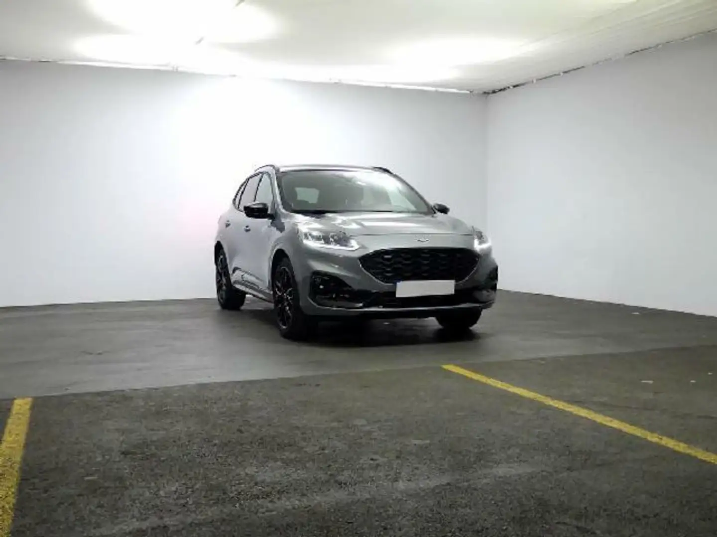 Ford Kuga 1.5 EcoBoost ST-Line X FWD 150 Silber - 2