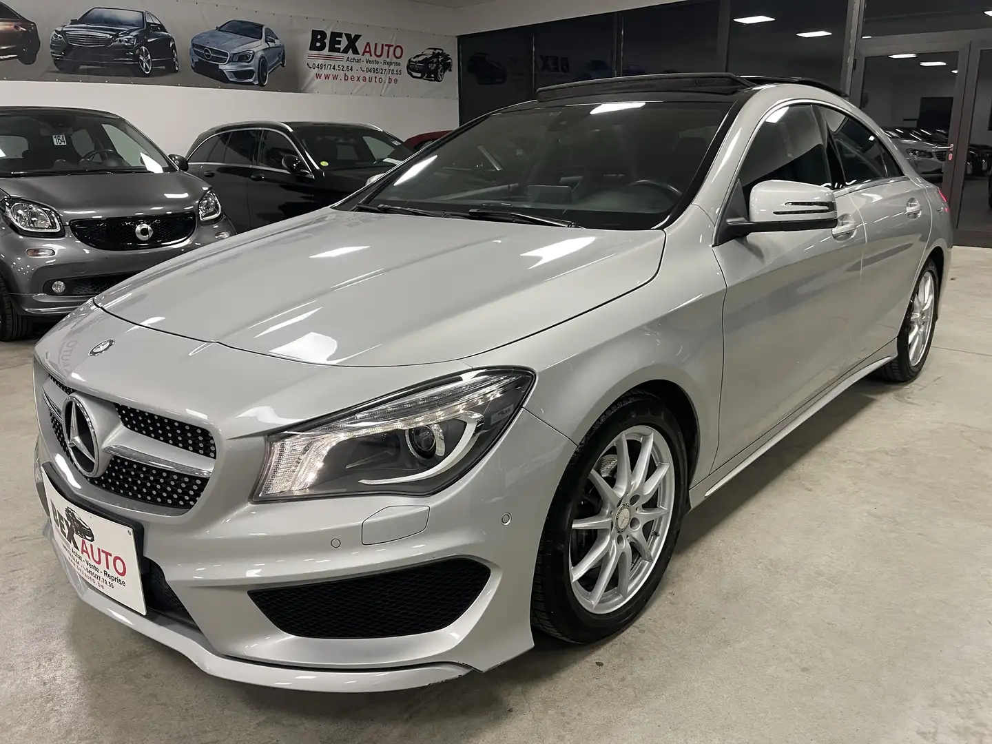 Mercedes-Benz CLA 180 *PACK AMG*68000KM*1ERPROP*SHOWROOM*BOITEAUTO*PANO* Gris - 1