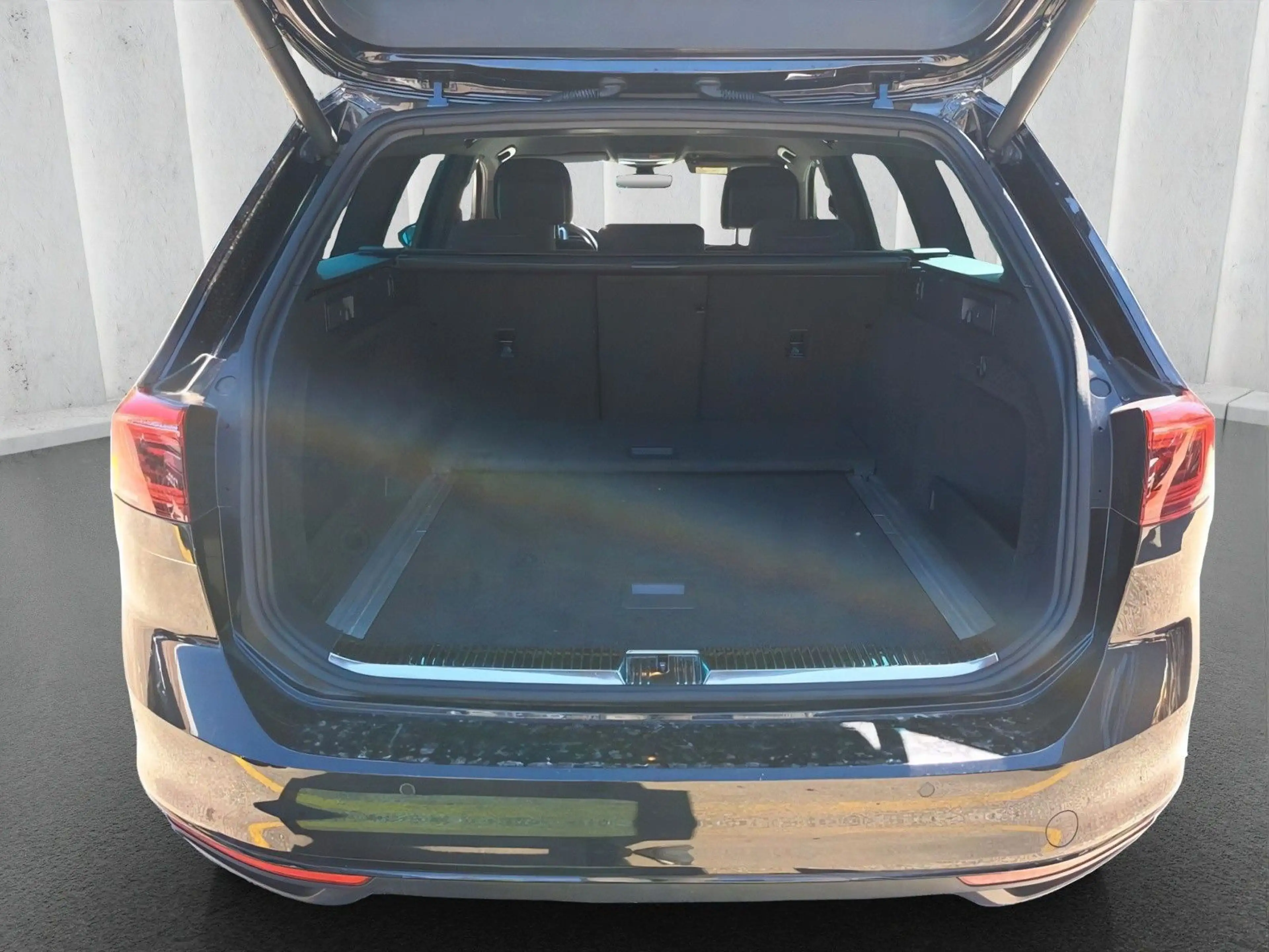 Volkswagen Passat Variant Passat 2.0 TDI DSG Style, IQ.LIGHT, RFK,SHZ*86 — photo 6