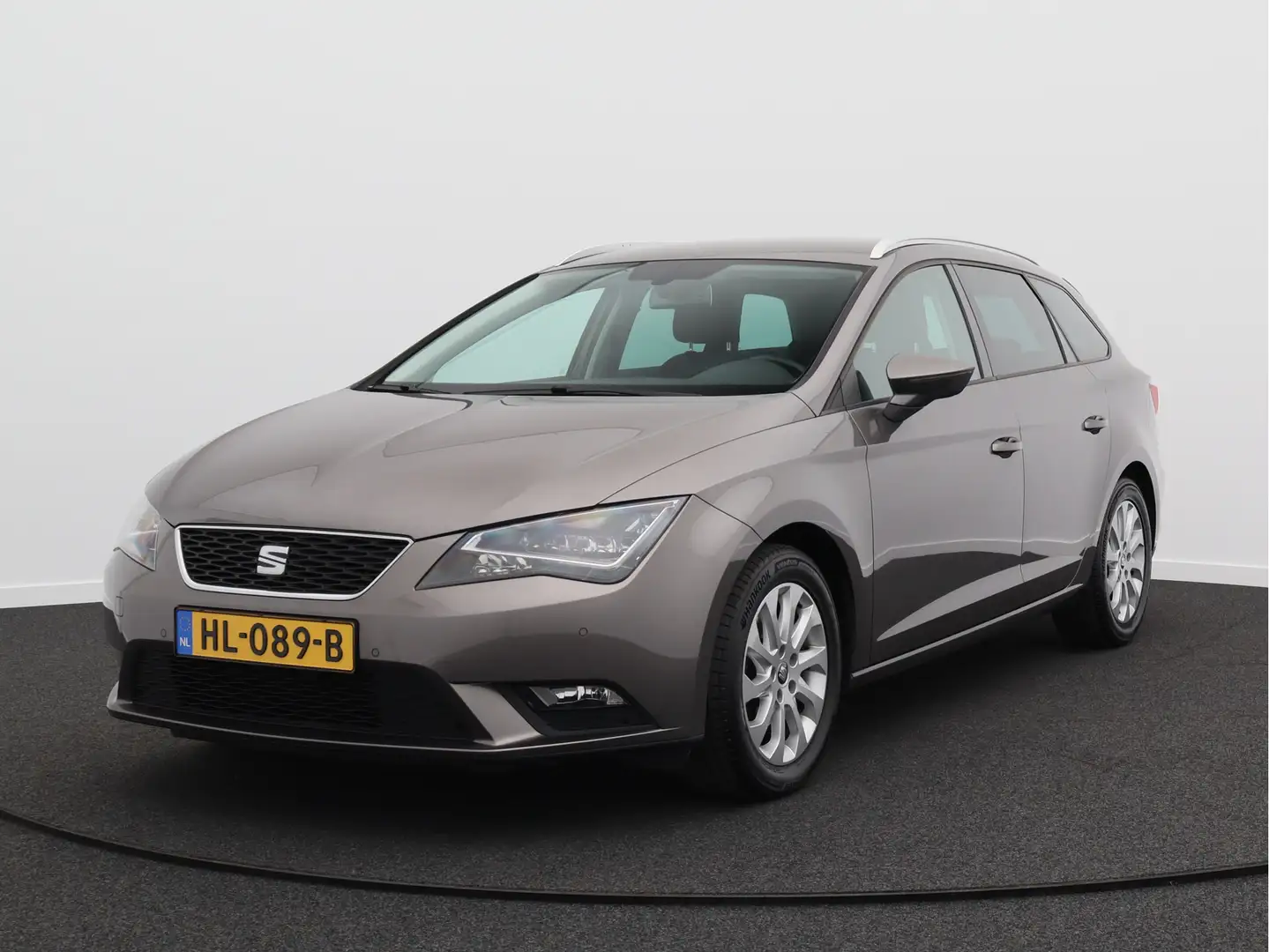 SEAT Leon ST 1.0 EcoTSI Style Connect/ lage km/ compleet! Grijs - 1