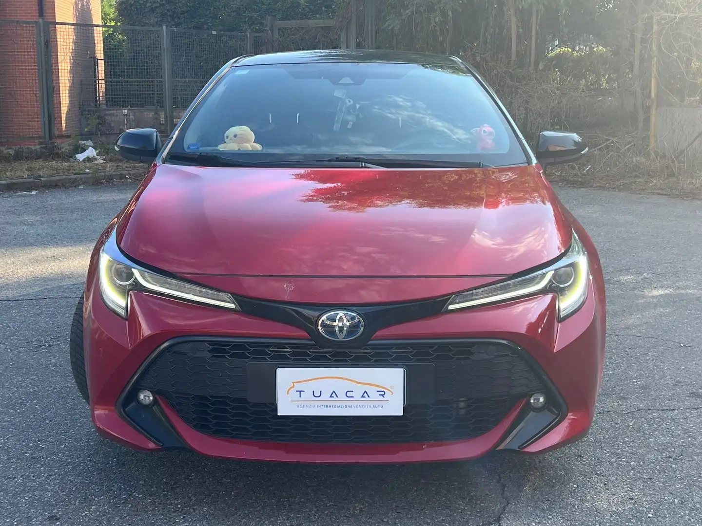 Toyota Corolla Style 1.8 VVT-i HEV Rot - 2