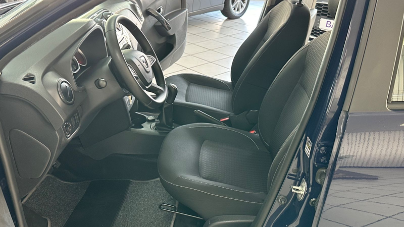 Dacia Sandero II Laureate TÜV&AU neu&Garantie — photo 11