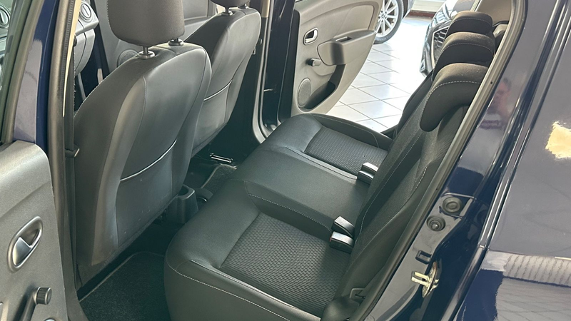 Dacia Sandero II Laureate TÜV&AU neu&Garantie — photo 12