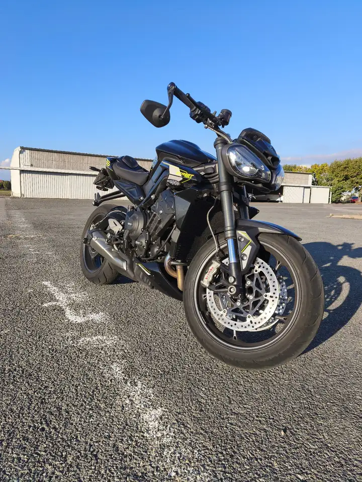 Triumph Street Triple RS