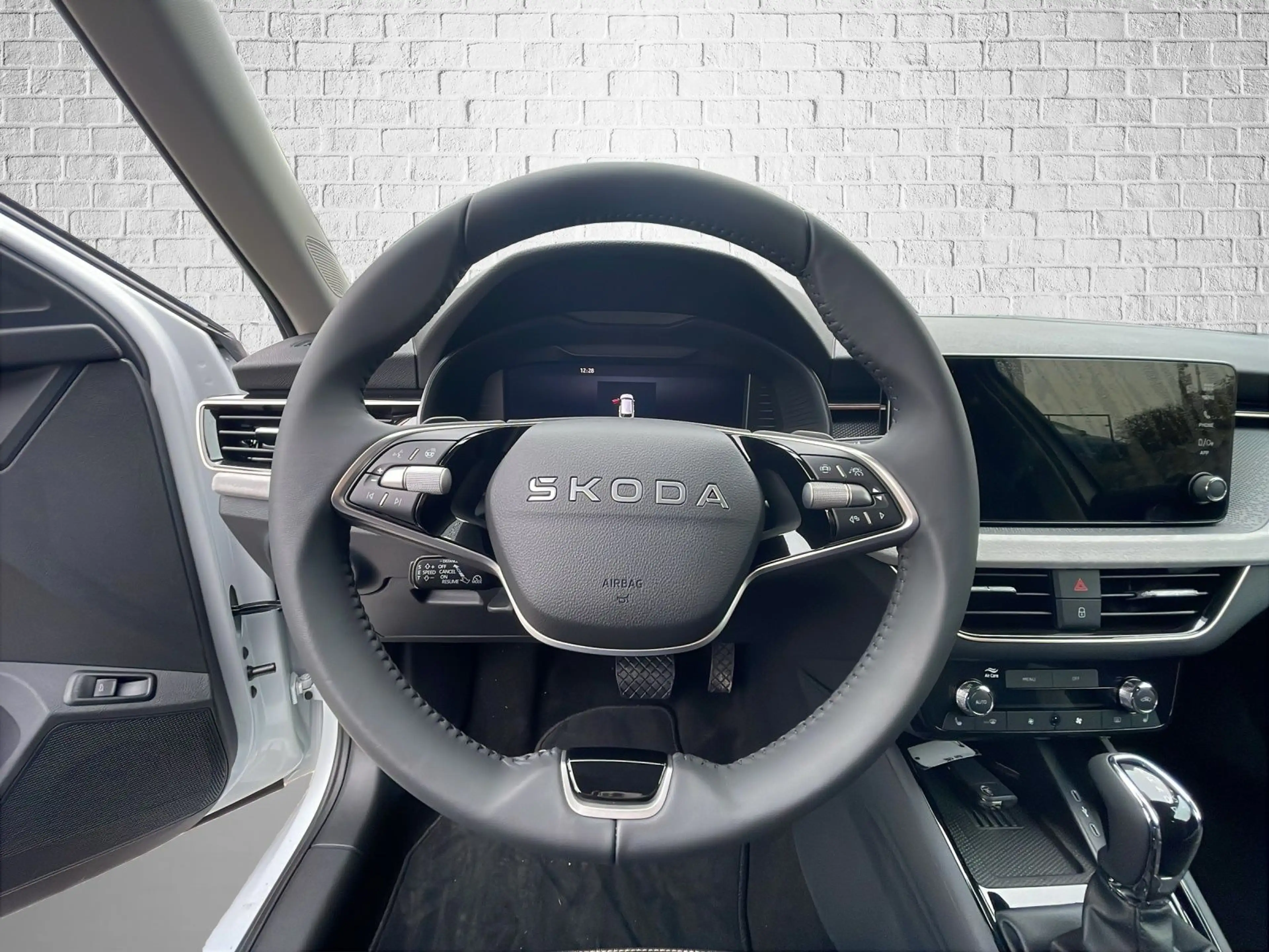 Skoda Kamiq 1.0 TSI DSG - Drive — photo 11