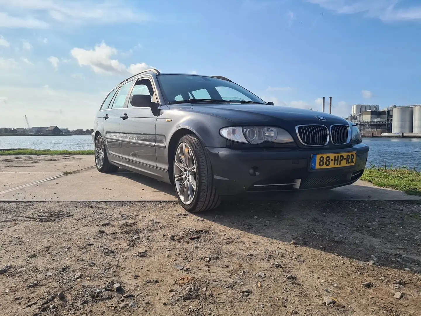 BMW 330 330i Executive Zwart - 1