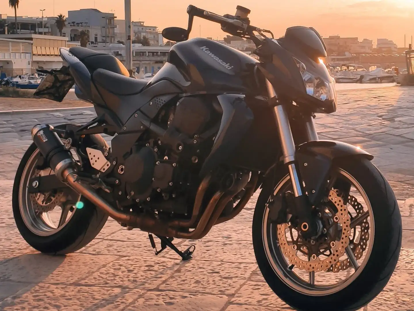 Kawasaki Z 750 Albastru - 1