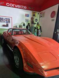 Corvette C3 1979 V8 Sound, Sidepipes Rot Vollleder