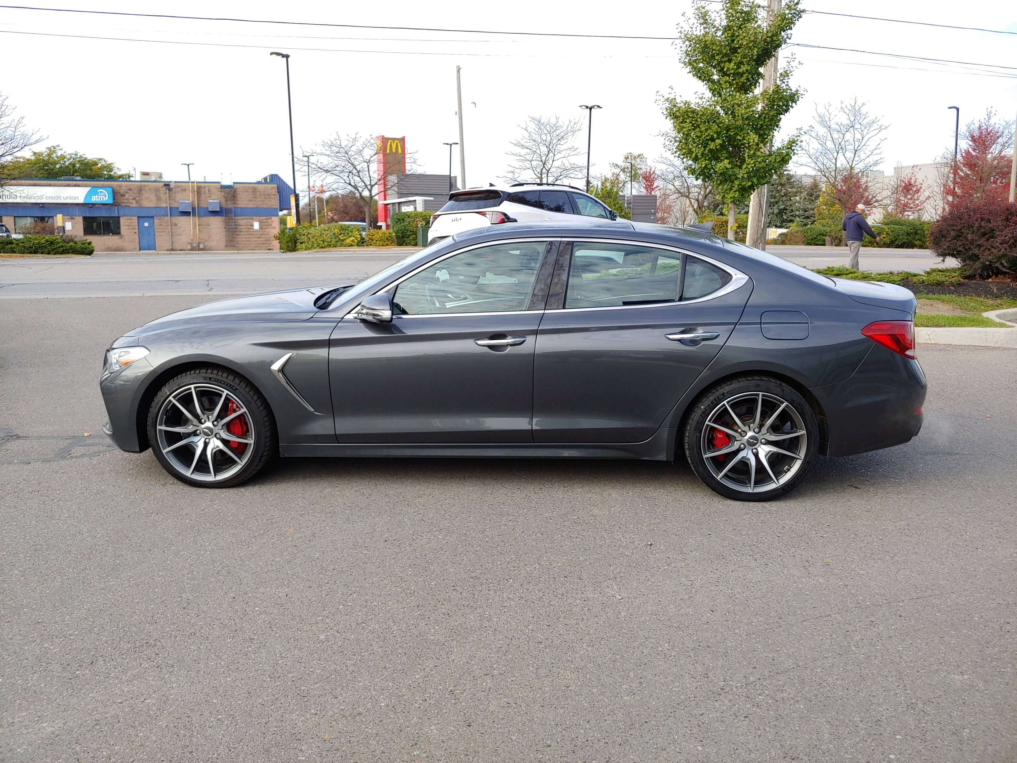 2021 Genesis G70