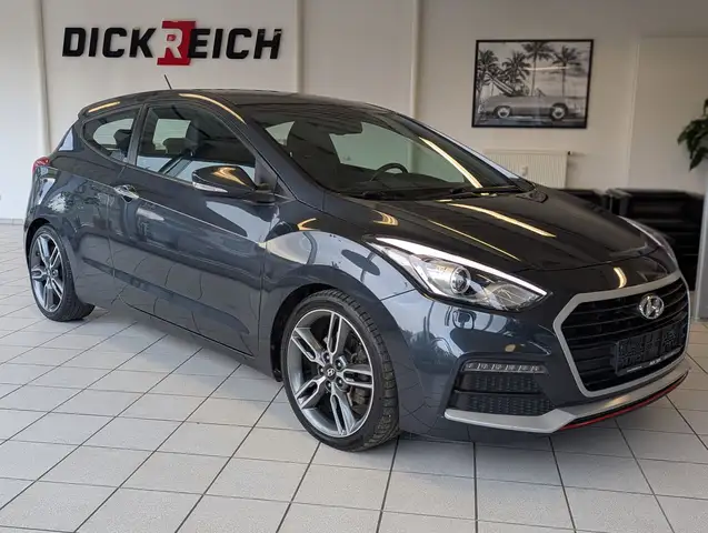 Hyundai i30 1.6 TGDI Turbo Navi Kamera T-Leder 18"