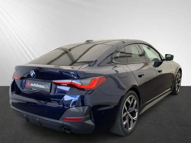 BMW 4 Series view 5