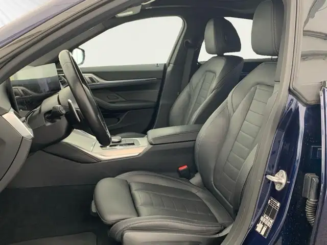 BMW 4 Series view 8