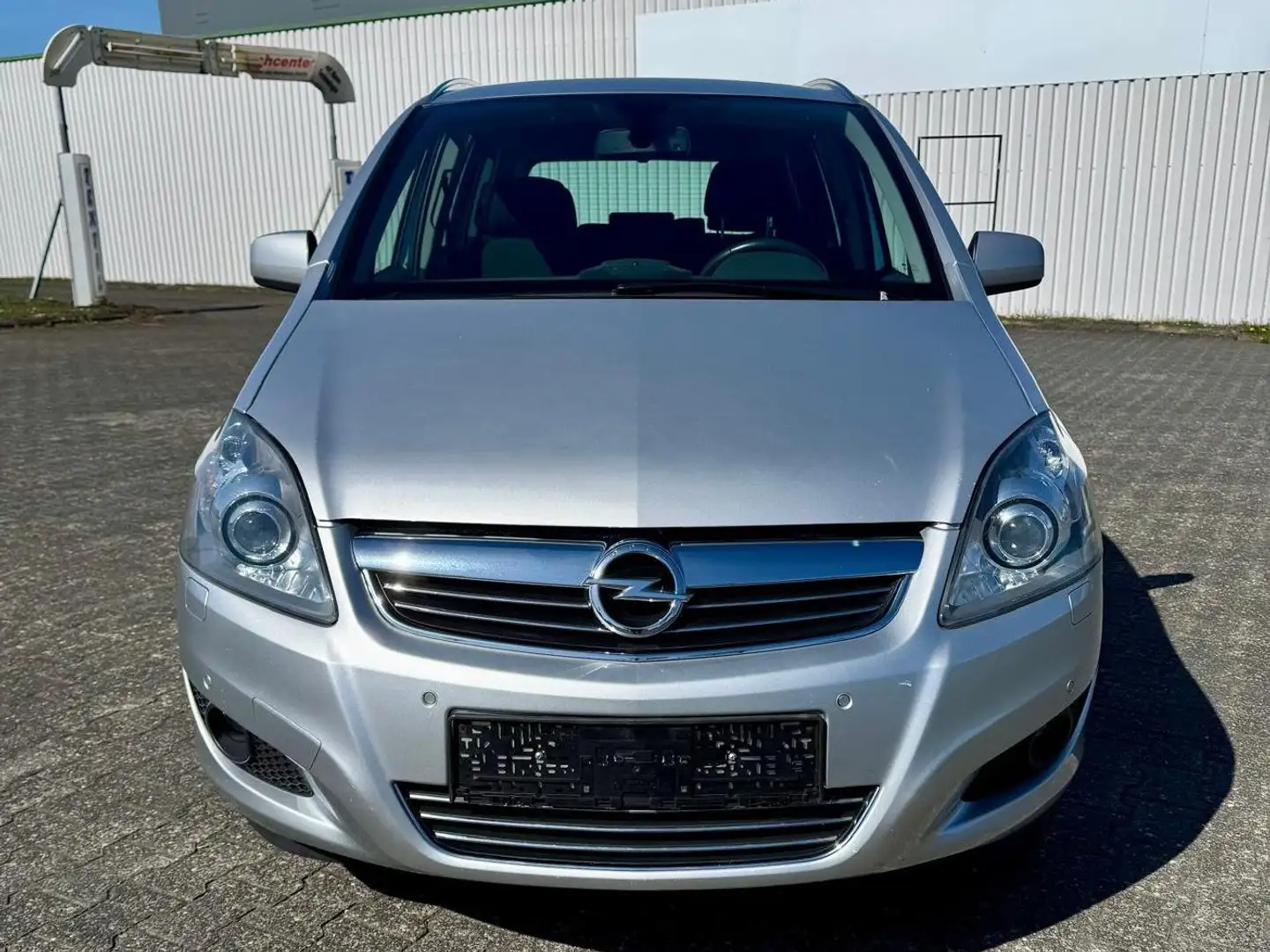 Opel Zafira Family Plus Gris - 2