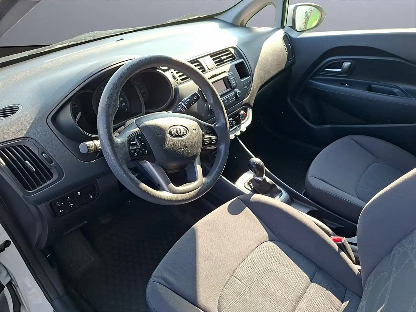 Kia Rio 1,4 CRDi ISG Cool Weiß - 2