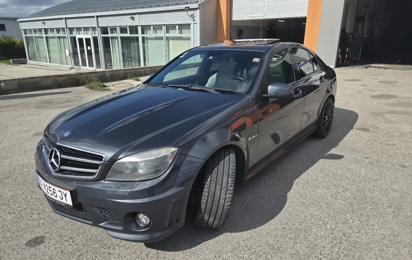 Mercedes-Benz C 63 AMG Avantgarde Aut. - 1