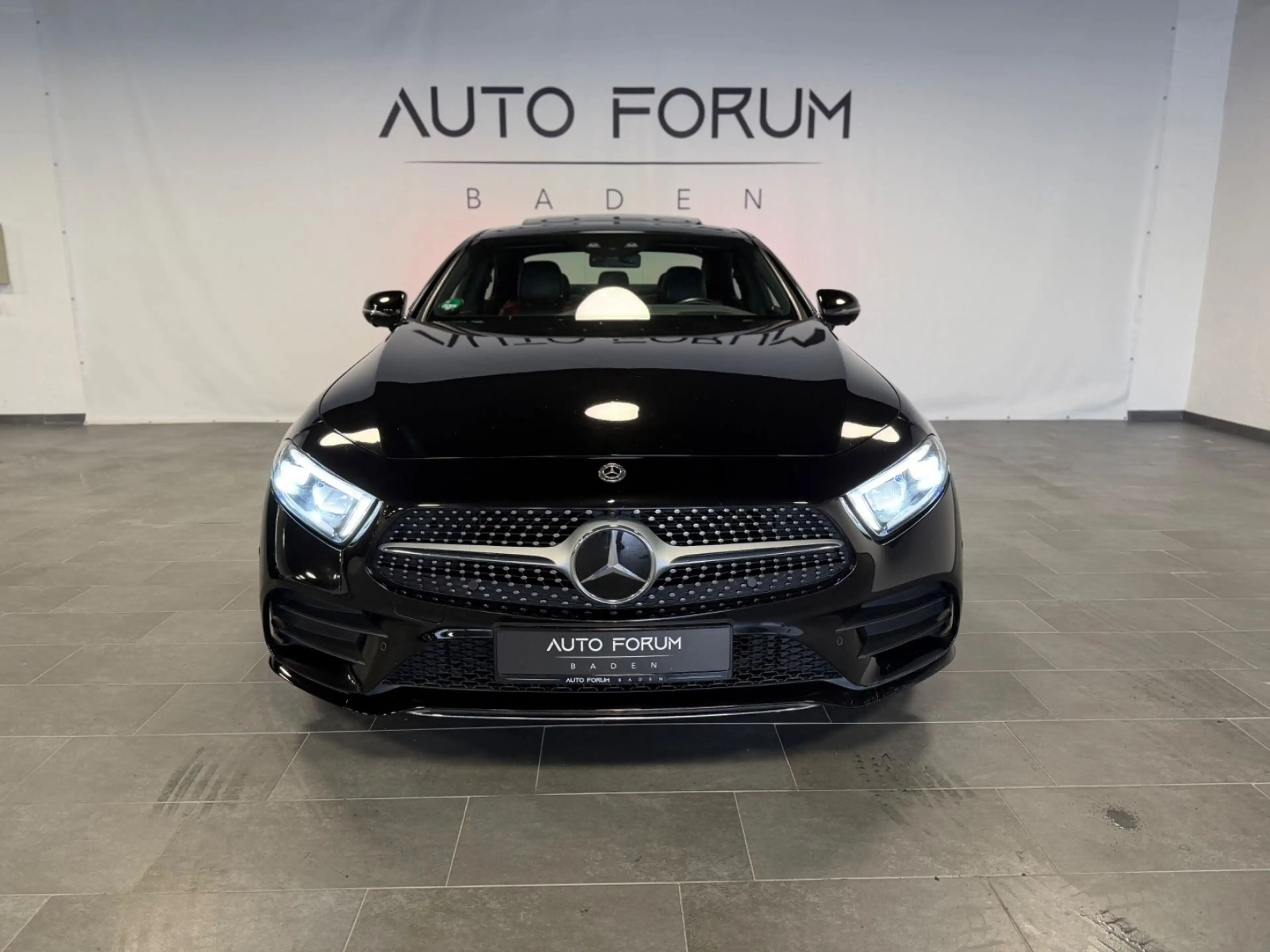 Mercedes-Benz CLS 350 d 4Matic*AMG*StHz*Burmester*Multib*Spur* — photo 2