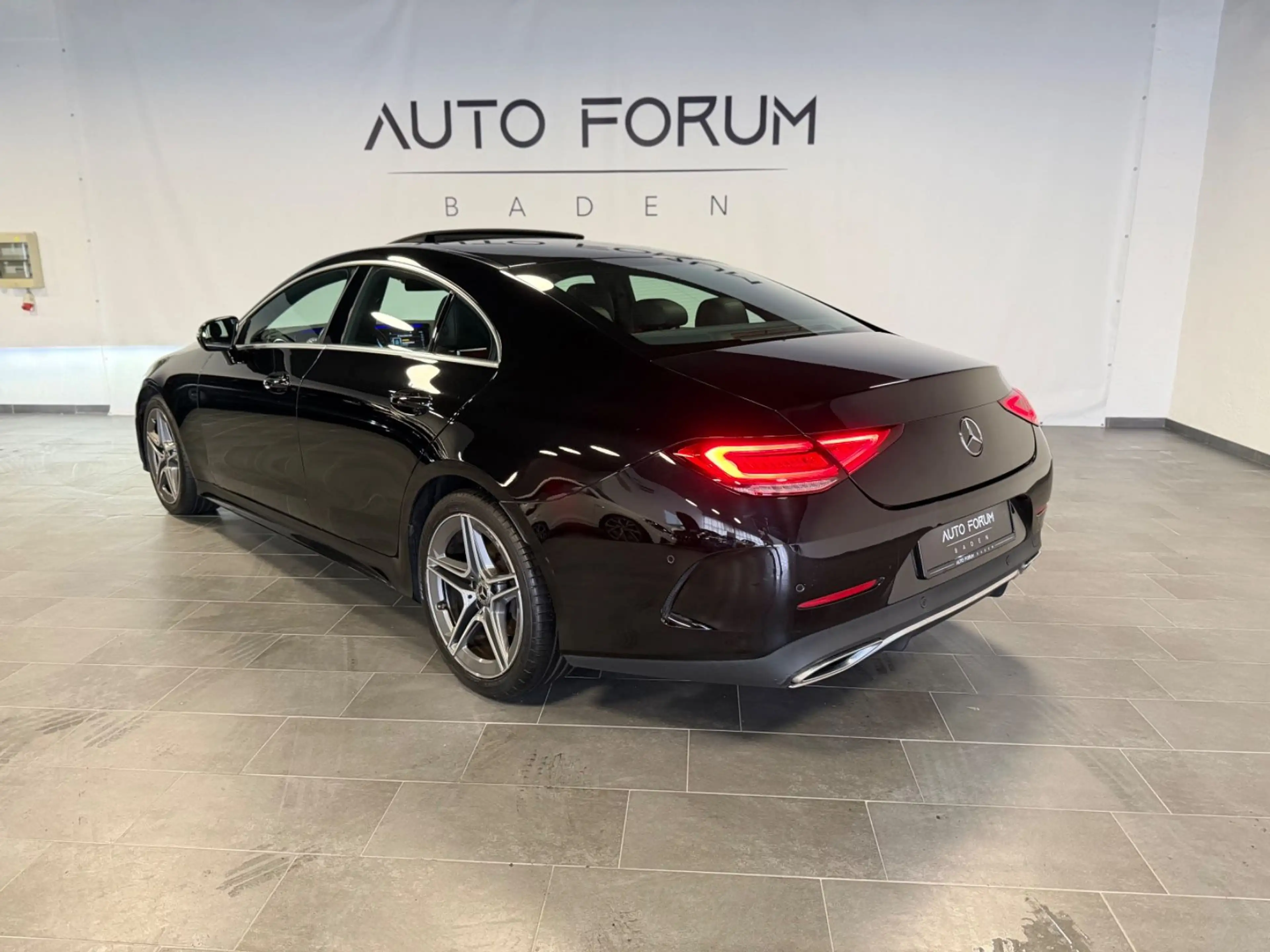 Mercedes-Benz CLS 350 d 4Matic*AMG*StHz*Burmester*Multib*Spur* — photo 6