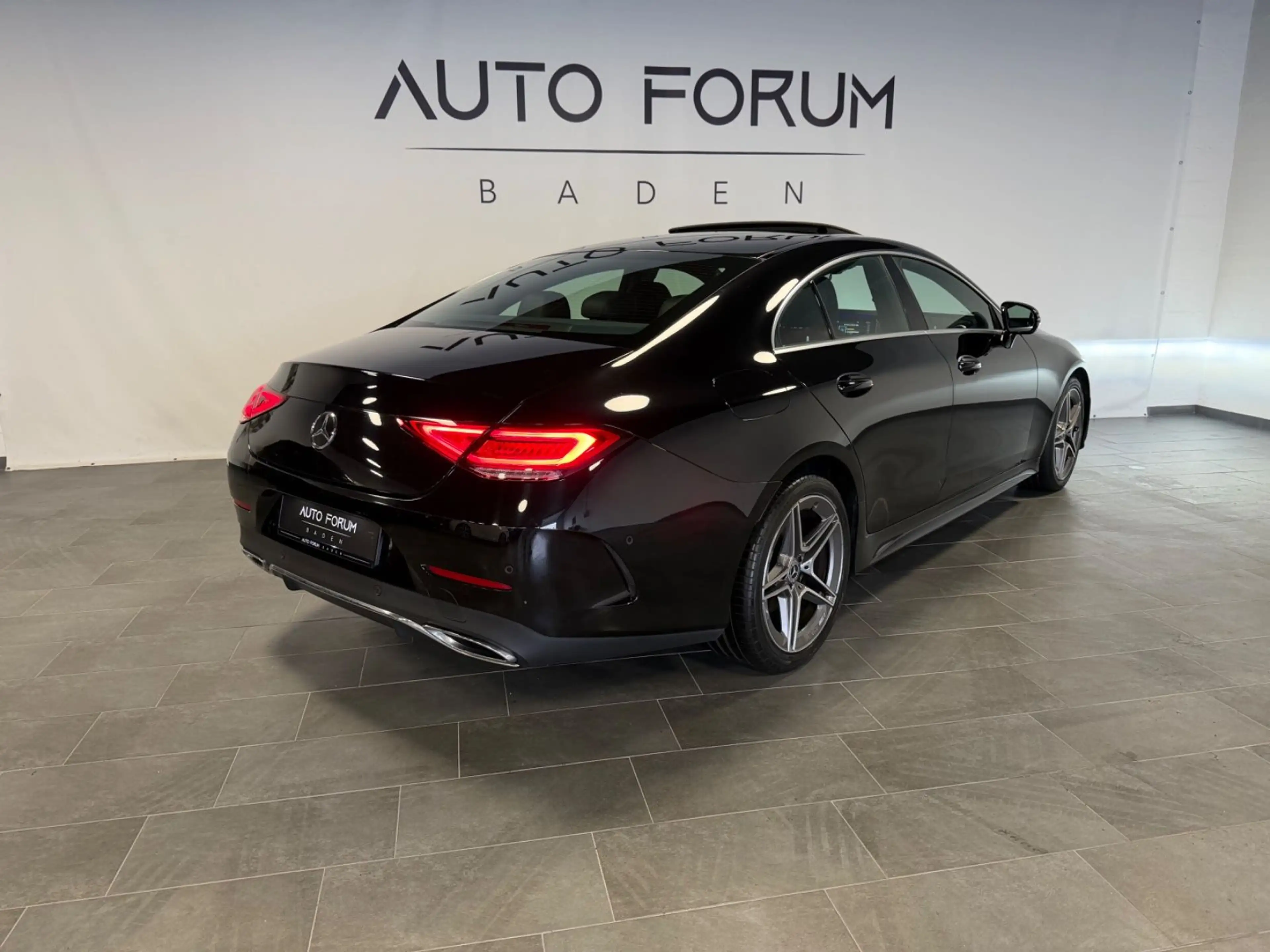 Mercedes-Benz CLS 350 d 4Matic*AMG*StHz*Burmester*Multib*Spur* — photo 8