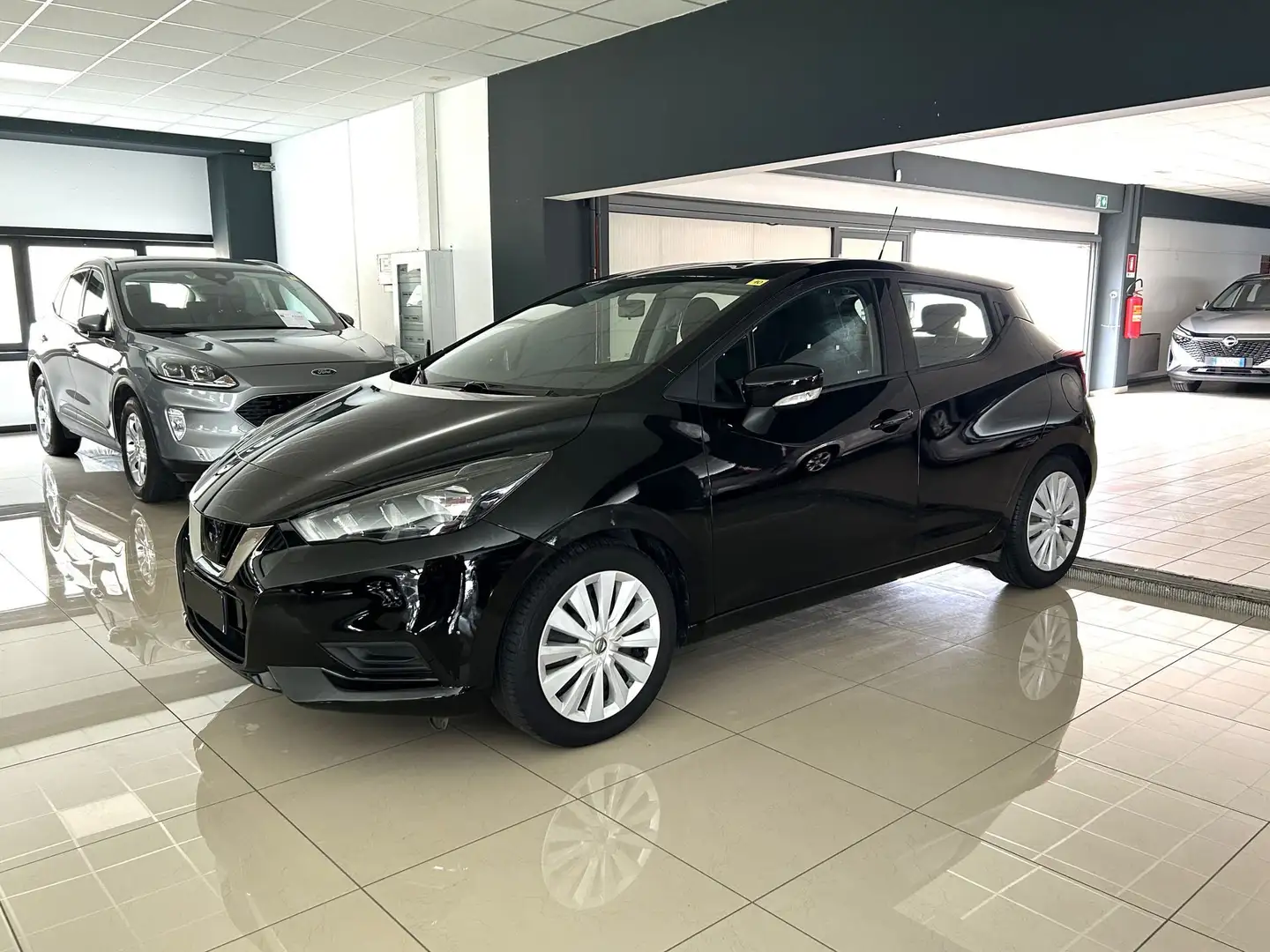 Nissan Micra 1.0 IG-T 90cv Eco Acenta GPL Schwarz - 1