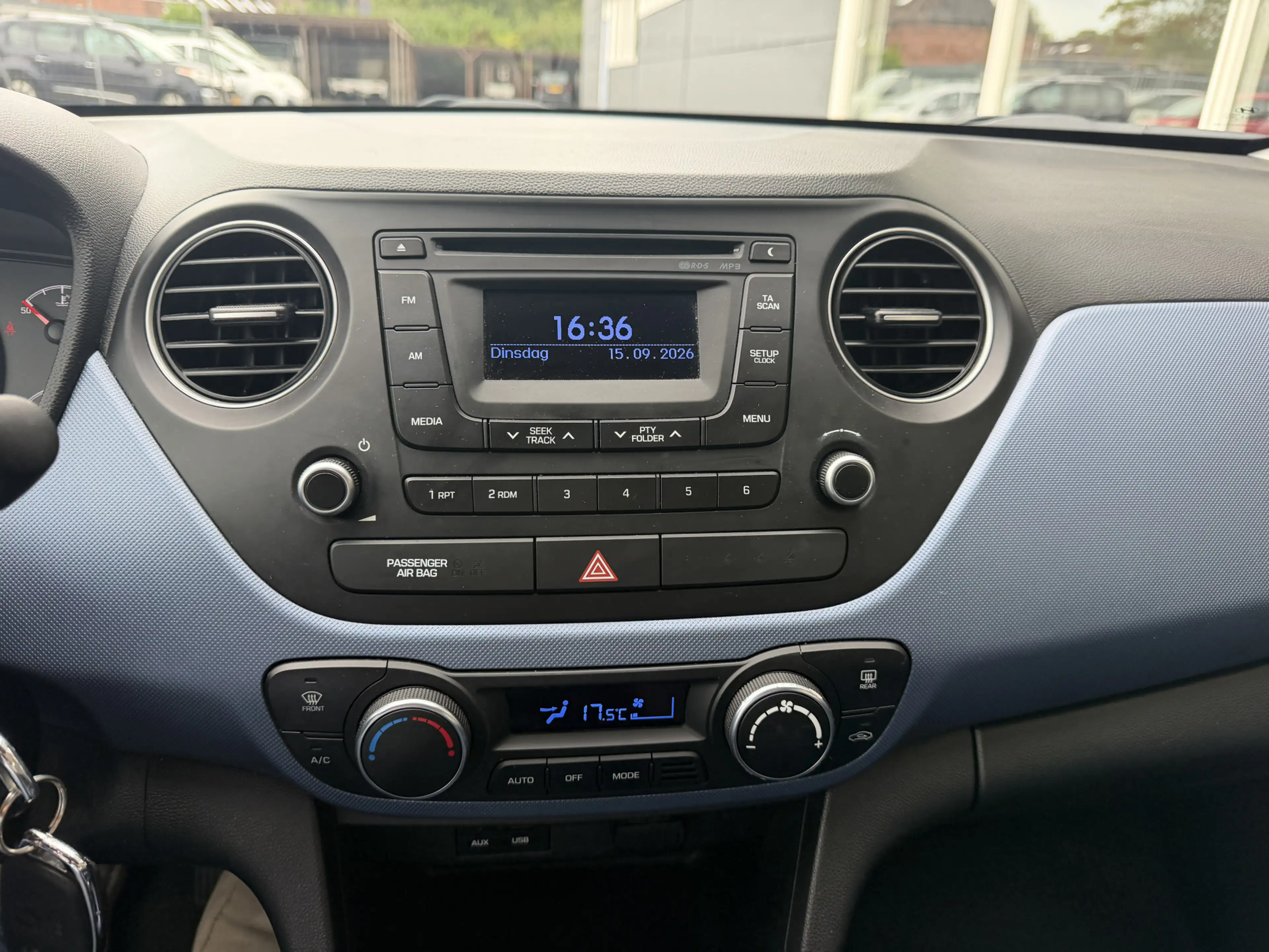Hyundai i10 1.0i i-Motion Comfort Airco ECC Cruisecontrol — photo 15
