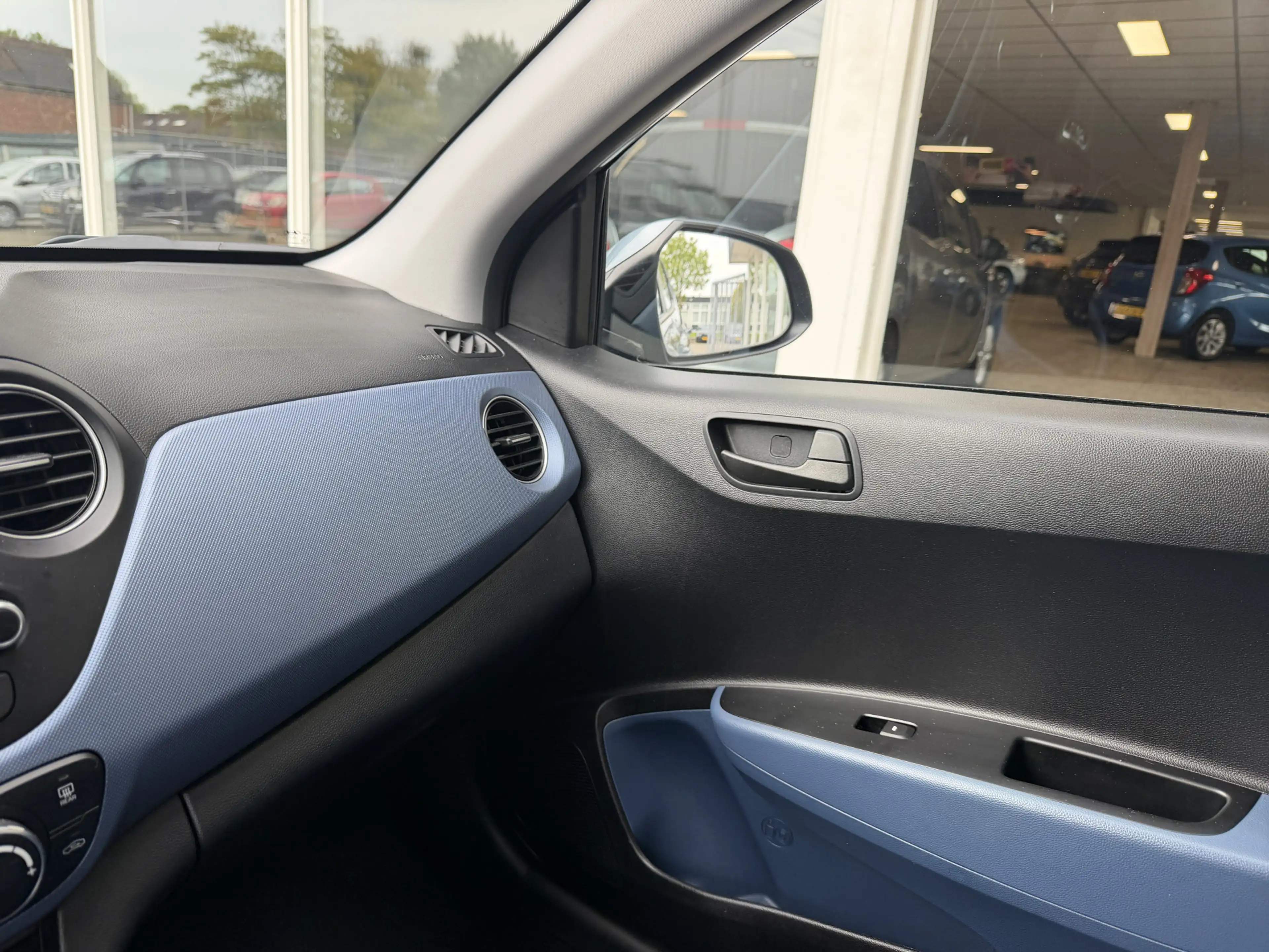 Hyundai i10 1.0i i-Motion Comfort Airco ECC Cruisecontrol — photo 12